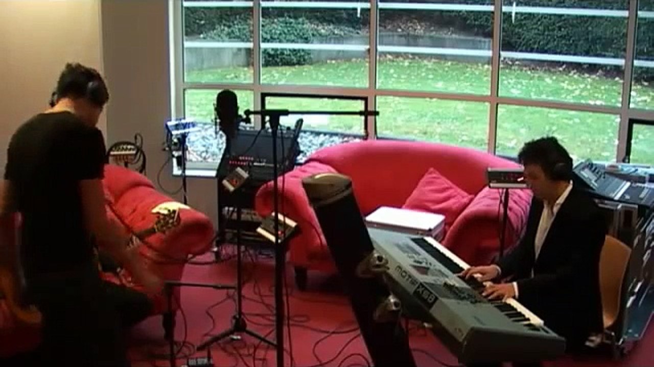 Sjors van der Panne - 'Laat Me' (Live @ Hemelbestormers)