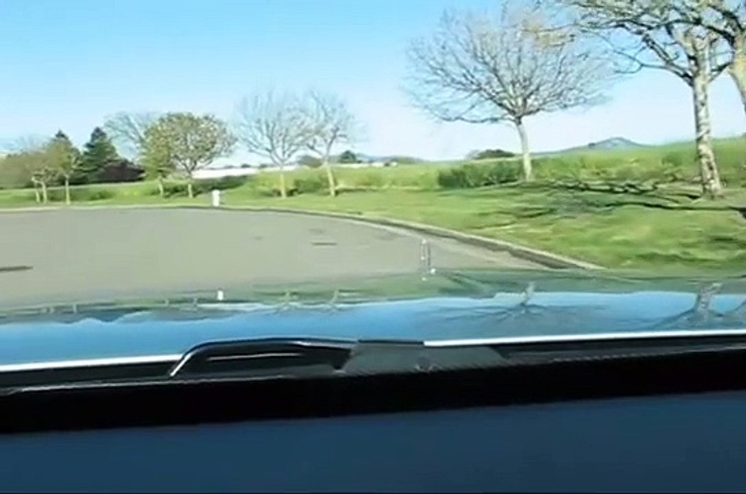 Start Up & Drive The Lincoln Town Car -Signature Series