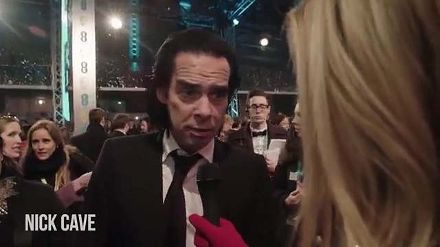 Male Celebrities Answers Questions that Female Celebrities Get Asked