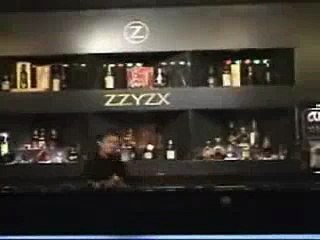 酒吧调酒美女表演