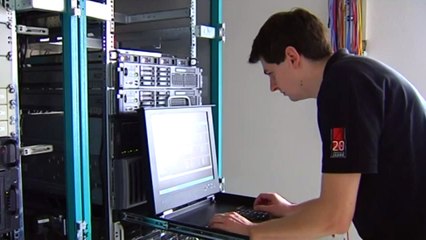 Vernetzung, Digitalisierung & Cyber-Sicherheit - Dr. Magnus Harlander im Interview