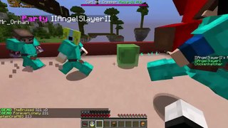 You Don't Punch It! | Mineplex Lobby Soccer w/ Both Of Us!