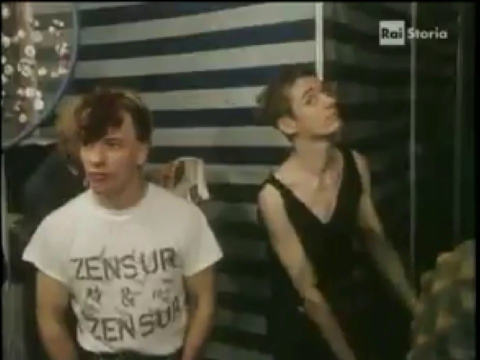 the neubauten shuffle