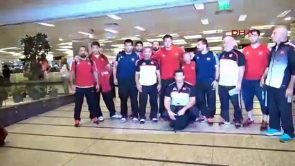 "Altın" güreşçiler yurda döndü!