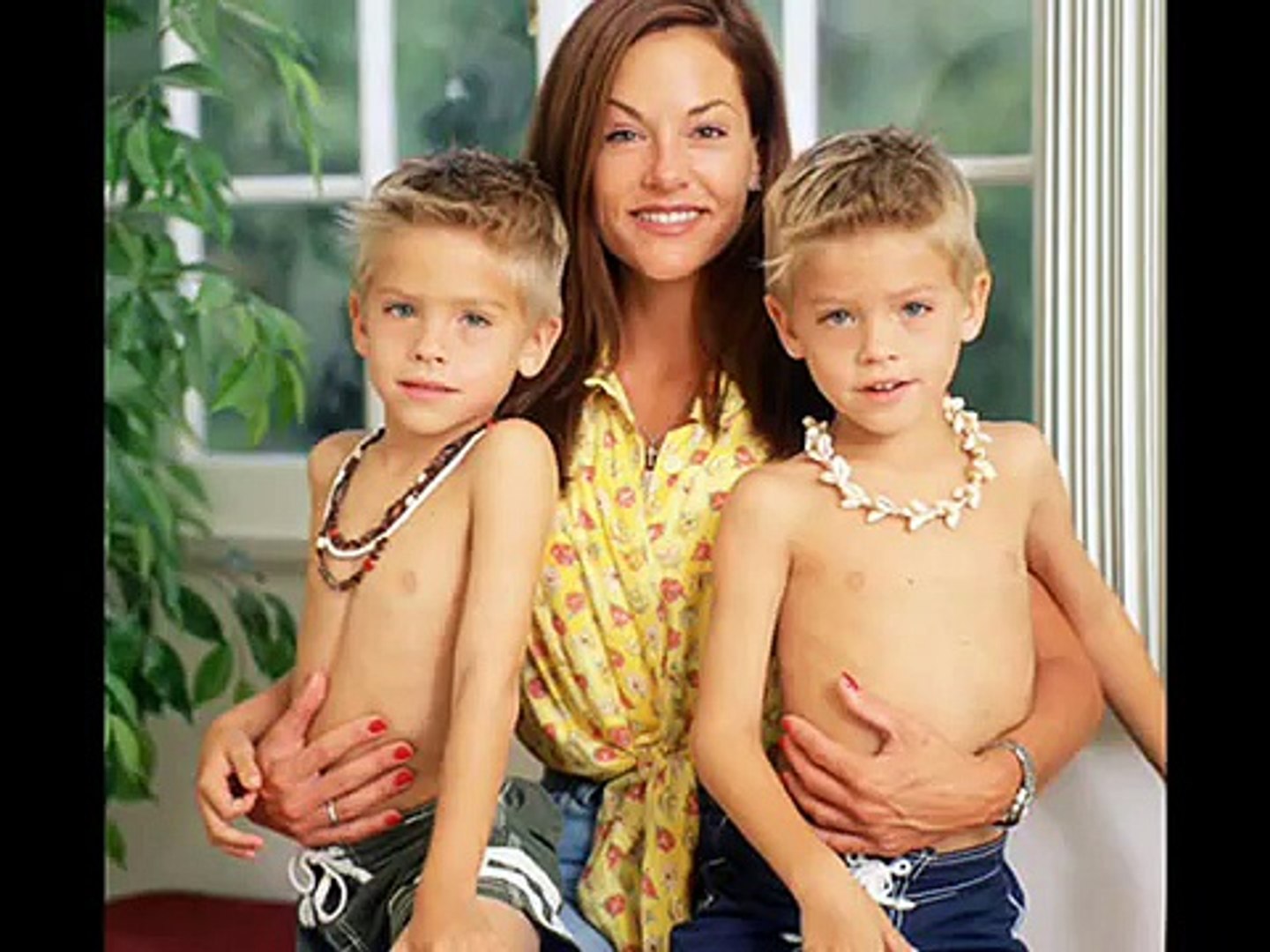 Dylan And Cole Sprouse Real Family