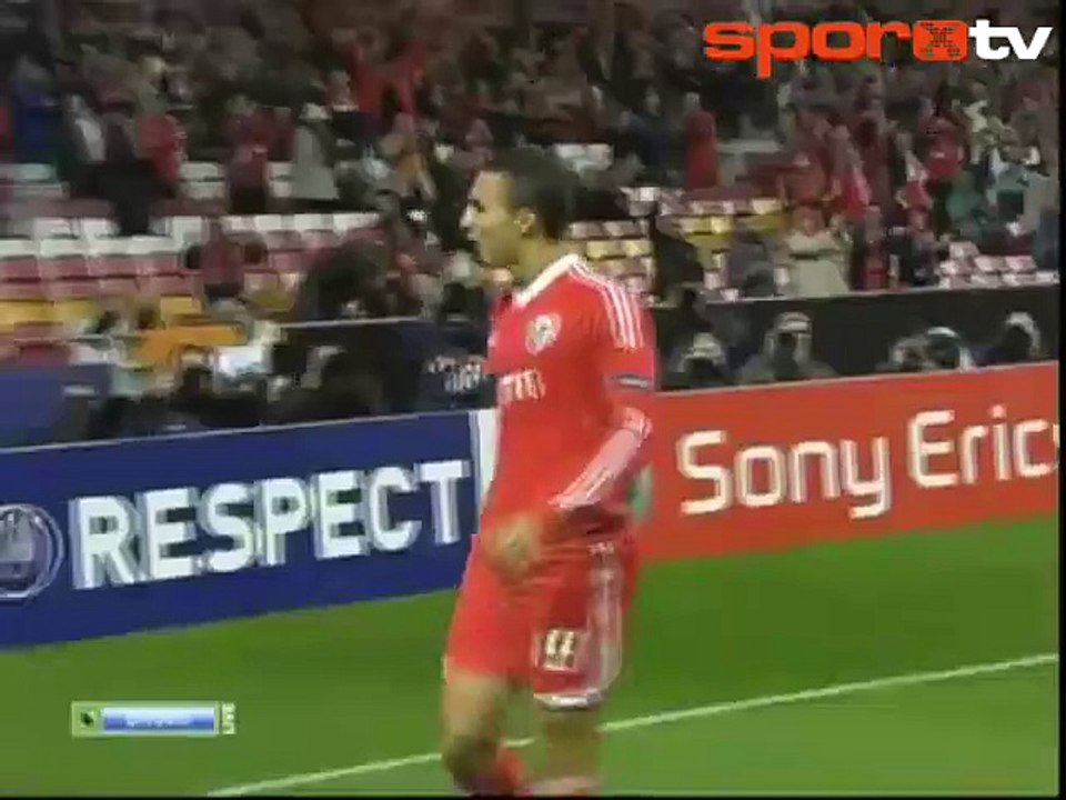 Rodrigo Machado topun gelişine harika bir gol attı!