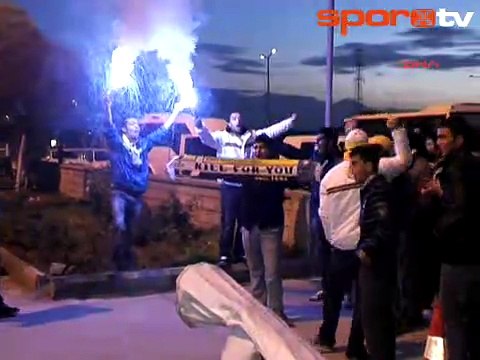 Fenerbahçe Kayseri'de şampiyon gibi karşılandı!