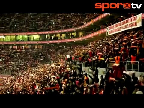 Galatasaray tribünlerinden Fener ağlama