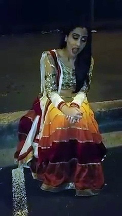 beautifull girl sign a punjabi song
