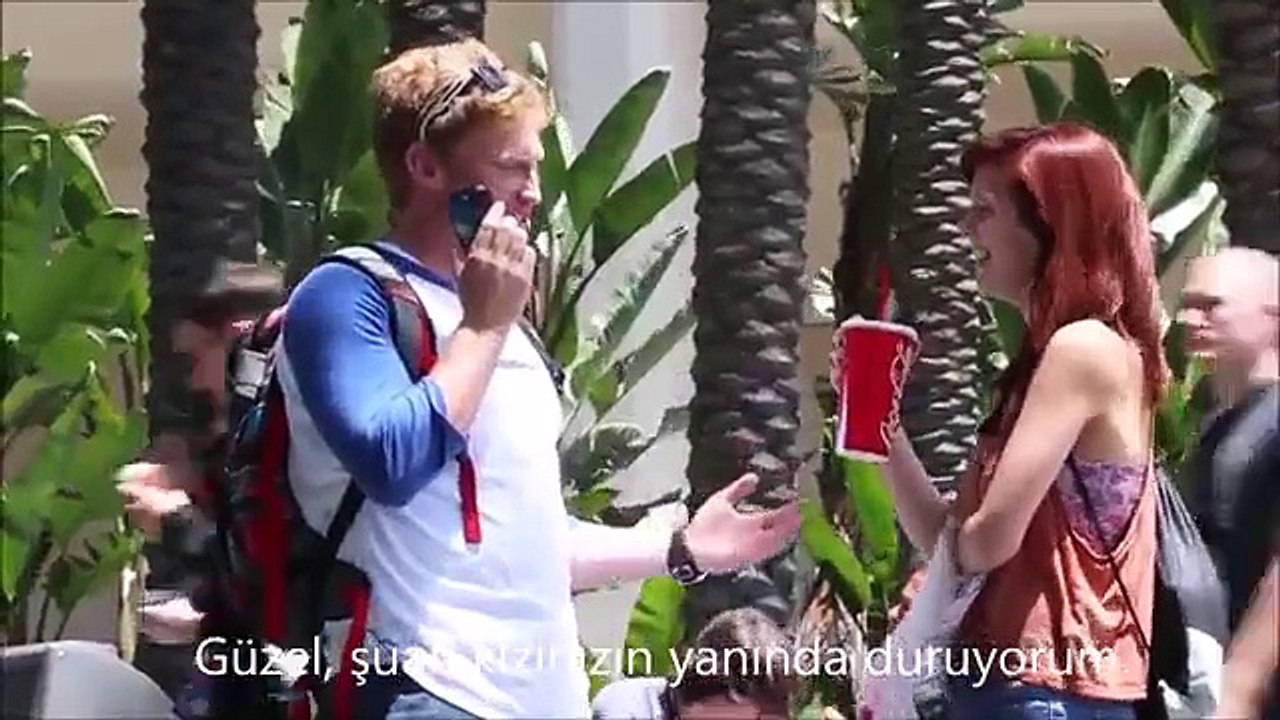 Yanındaki Annesinden Kızınızı Öpebilir miyim Diye izin istemek
