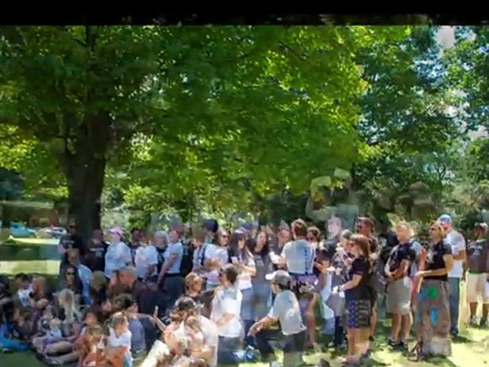 300 vegans 4 Independence Day - Doo Dah Parade...