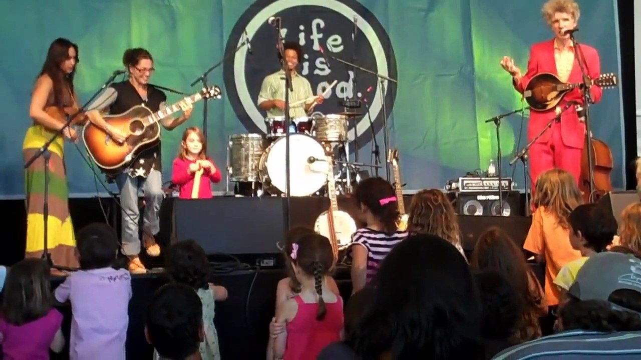 Dan Zanes reunited with Barbara Brousal