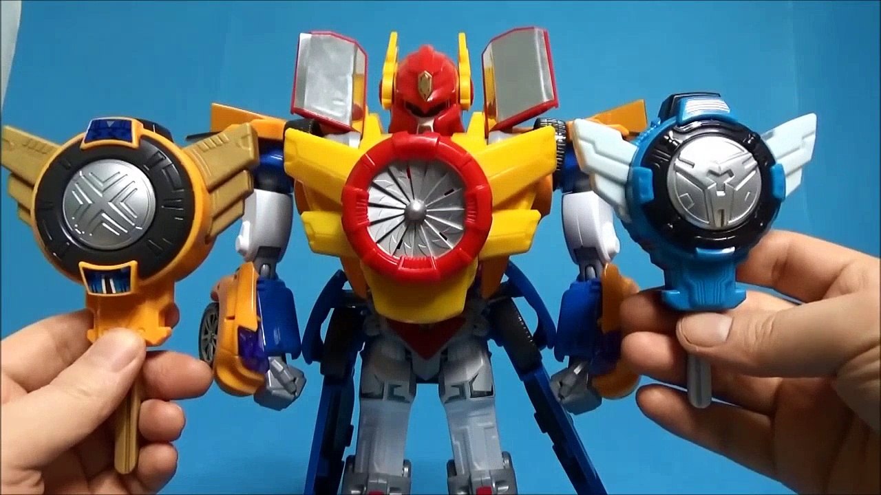 Ou robot tempête à l'Est des Philippines Titan de spin et de la clé à puce ou clé X Y jouet de comparaison de jouer Tobot Transformateurs de Spin Titan et la Clé de la Voiture jouets