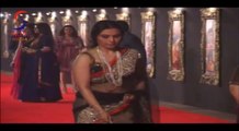 Rani Mukherjee Sexy NAVEL - WOAH! Soo sexy