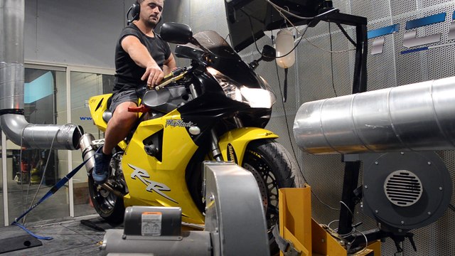 PASSAGE AU BANC TCP RACING