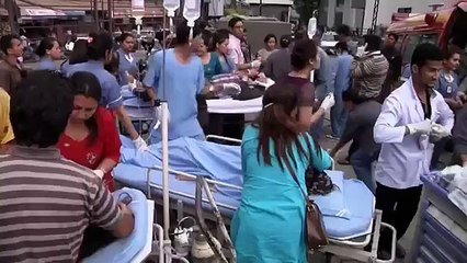 Hundreds Of People Dead, Everest Shaken By Nepal Quake