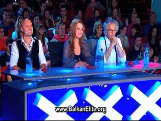 Ceca Vukomanovic Ja imam talenat 2011.flv