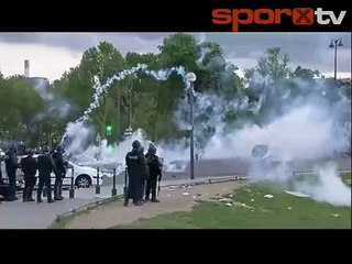 PSG taraftarı çıldırdı! | Biber gazı...