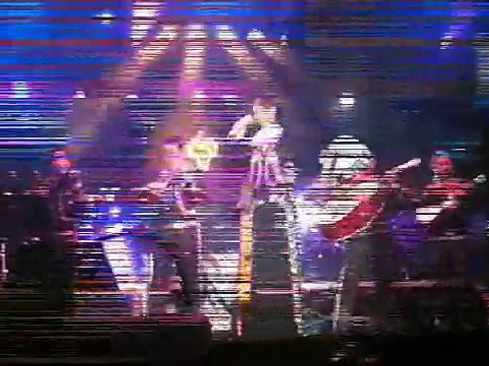 Lucero en Costa Rica-dedica cancion a Mijares