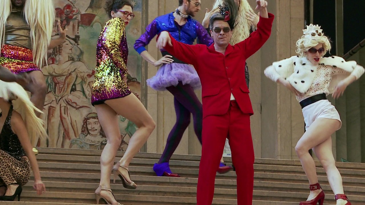 Vue sur les marches : Philippe Decouflé