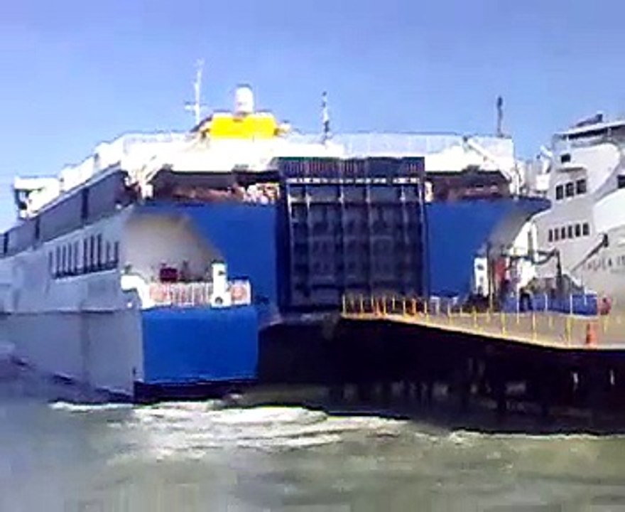 MARGARITA EXPRESS LLEGANDO A PTO LA CRUZ.