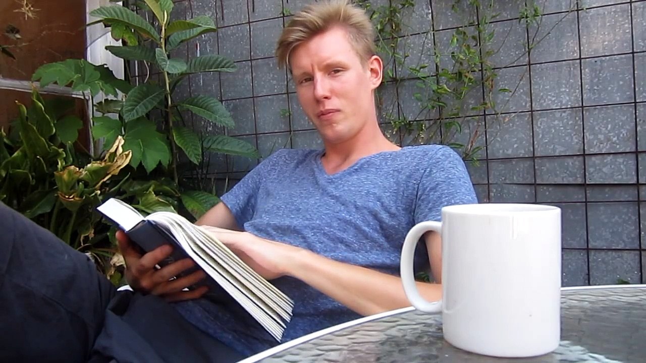 Mi nuevo amigo sueco, Eddie, lee a Tomas Transtromer