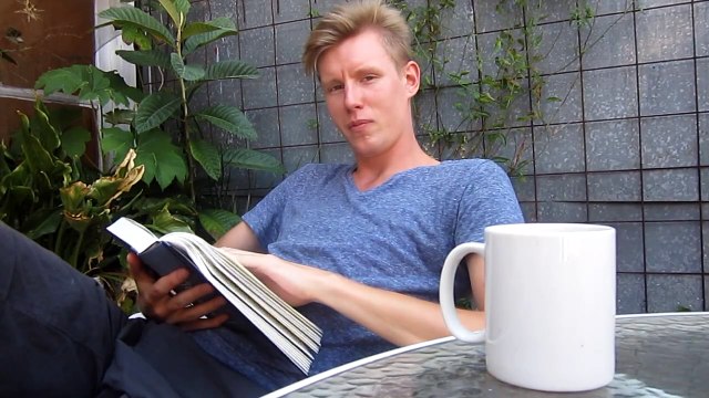 Mi nuevo amigo sueco, Eddie, lee a Tomas Transtromer