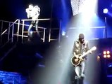 Screamin' (Bill's fall) at Luxembourg - Tokio Hotel 