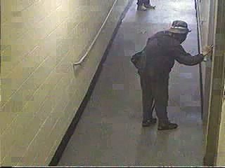 No aguanto las ganas y se orino.mp4