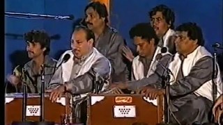 Nusrat Fateh Ali Khan Live- Kinna Sohna Tainu (1993)