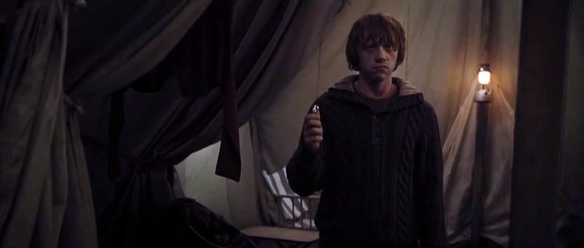 Harry Potter and Ron Weasley fight (Deathly Hallows, p1)