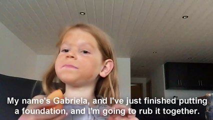 [Funny] 5 years old girl from iceland with a makeup Tutorial.