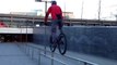 Compétences particulières: La plus longue équilibre sur rail à vélo