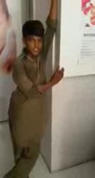 Pakistani Young Boy Singer Excellent Voice -HD