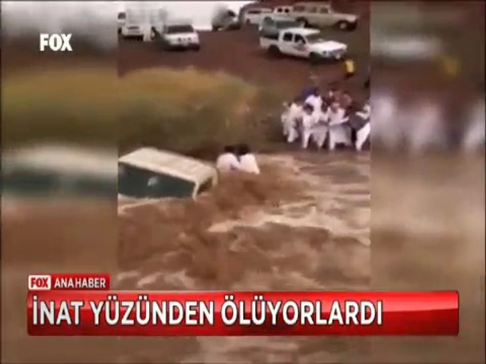 araba ile selin içine dalan iki gencin ölümden döndüğü anlar böyle görüntülendi