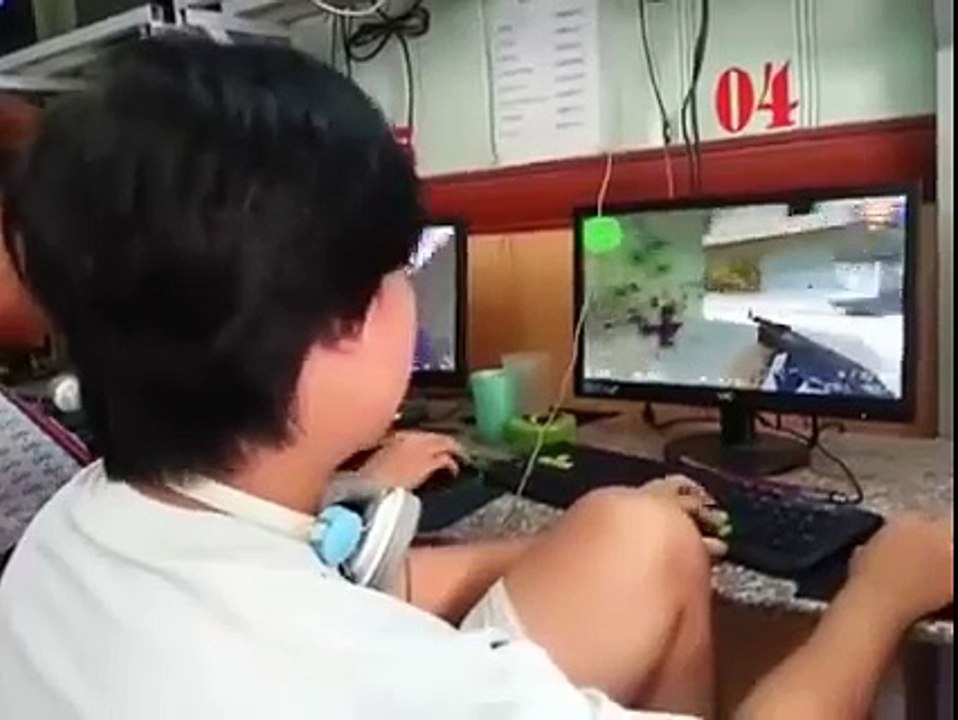 Half life version Vietnam