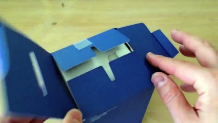 Nokia Wireless Charging Stand unboxing and review