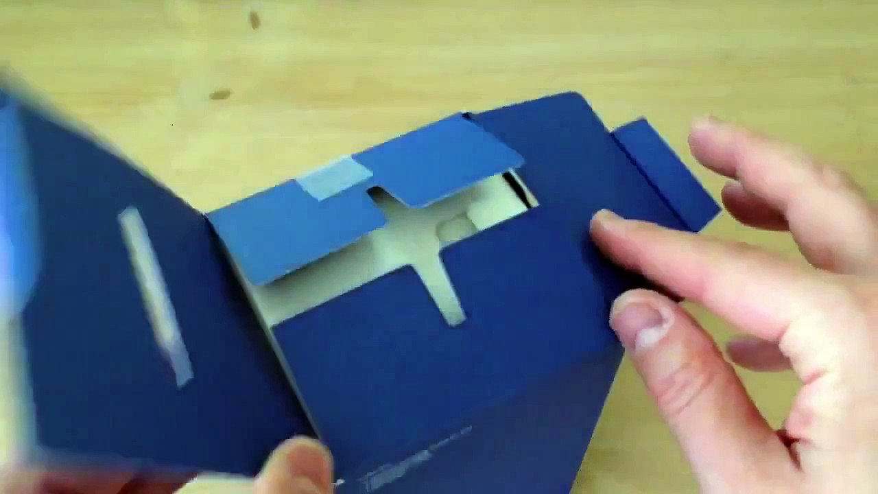 Nokia Wireless Charging Stand unboxing and review