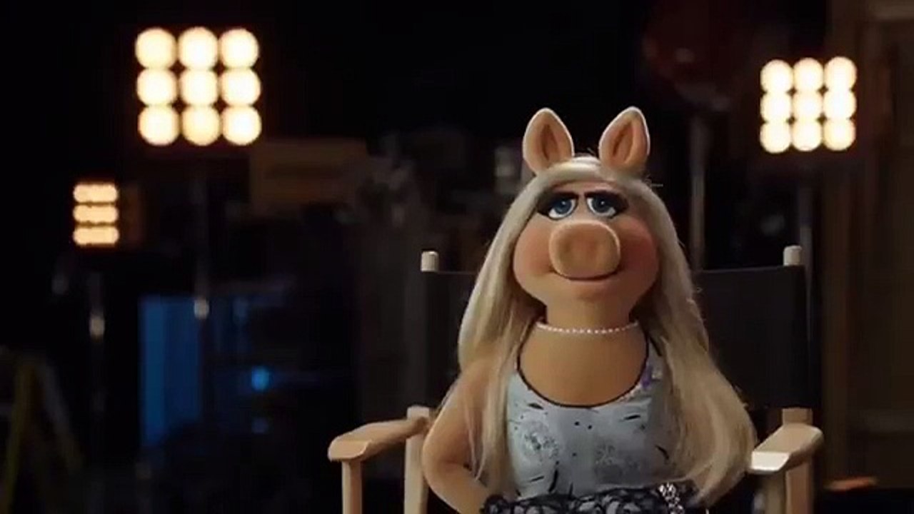 THE MUPPETS (ABC) - MISS PIGGY GETS ANGRY