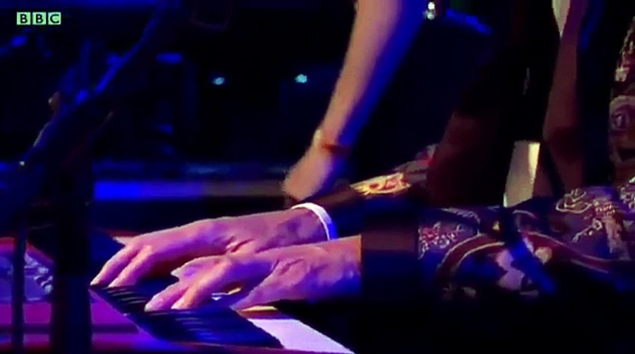 Bryan Ferry - More Than This - Live at Glastonbury 2014 mp4