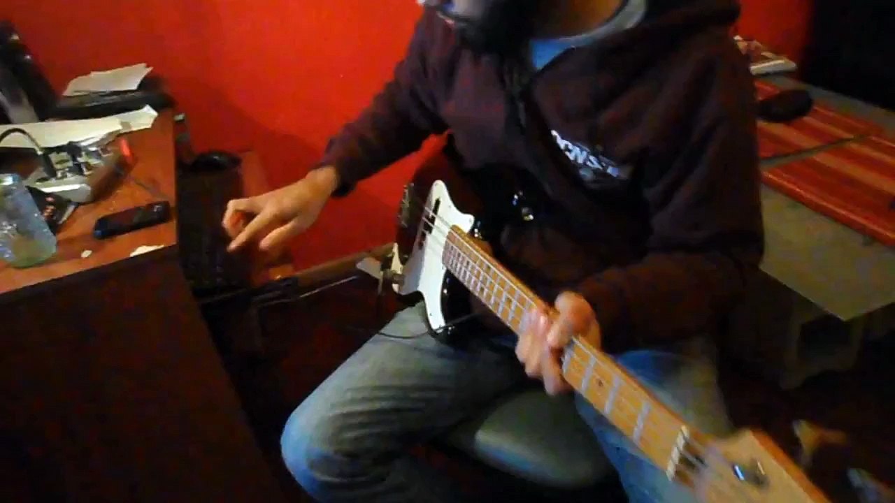 Listen to the music - Doobie Brothers bass cover - Joaquin Turkow