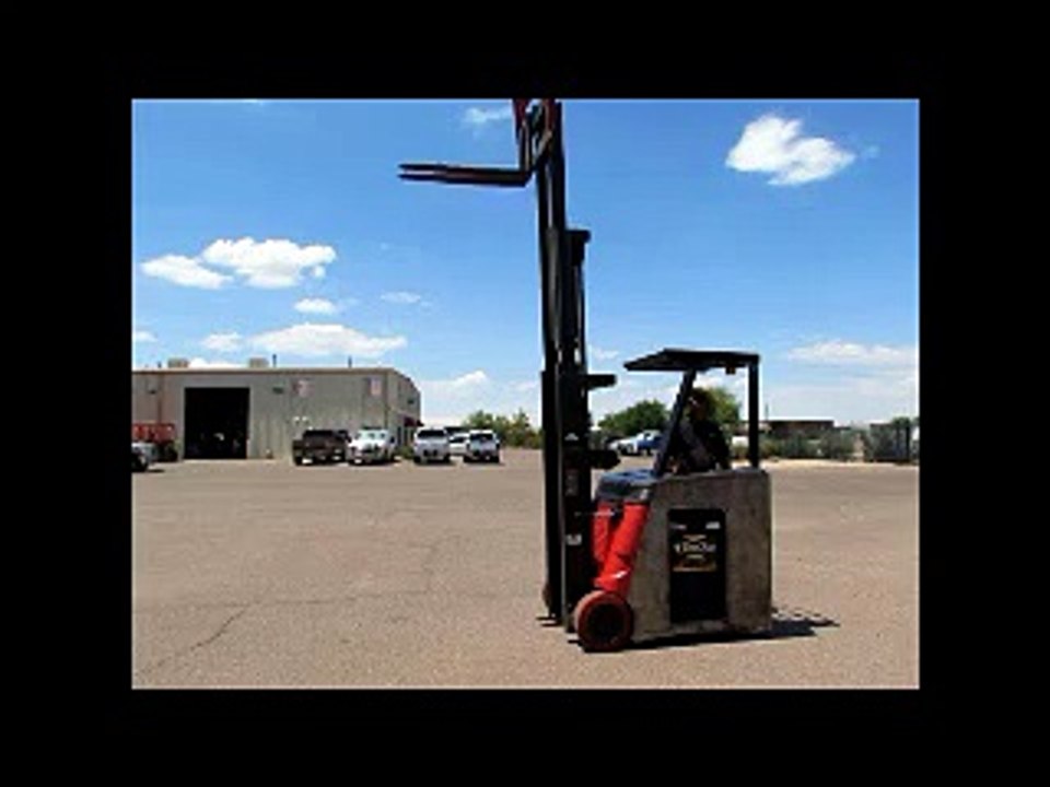 For Sale 2004 Raymond R30-C30TT 3K 191" Narrow Isle Stock Picker bidadoo.com