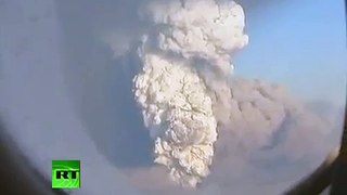 Video of Iceland volcano eruption, giant ash clouds from Grimsvotn