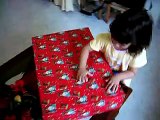 Natalia abriendo sus regalos!!! Navidad 2006