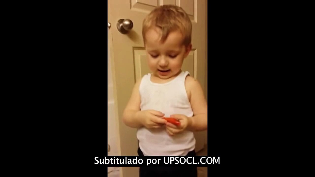 Triste despedida de un niño a su mejor amigo