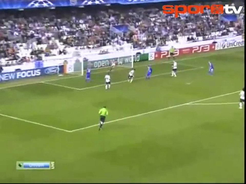 Stefan Kiessling Leverkusen'i direnişe geçirdi!