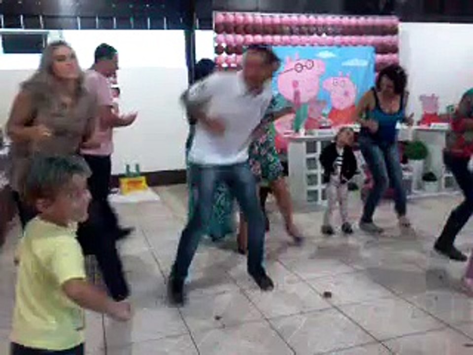 Tchutchue com Peppa Pig