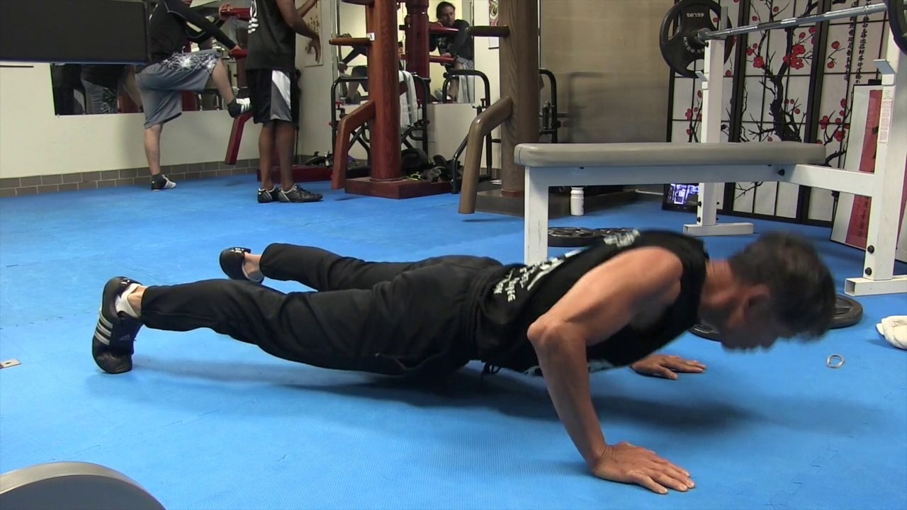 Fitness Test - Full Range Puhups in 1 min - Sigung 42 Chaaze 38 Claw 10