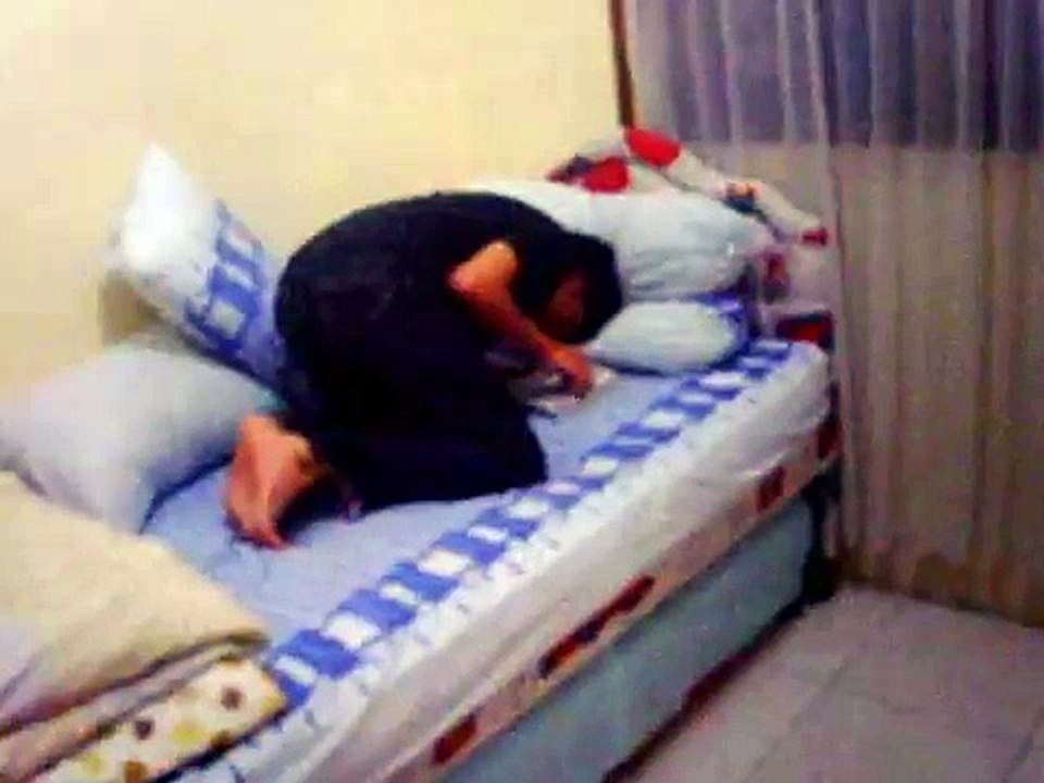 Adegan Baca Komik Kambingjantan