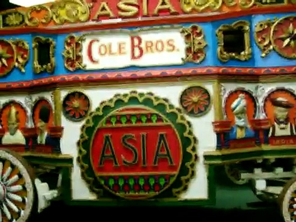 Circus World Museum , A Look around the Wagon Barn and Featuring the WurliTzer 165 Band Organ